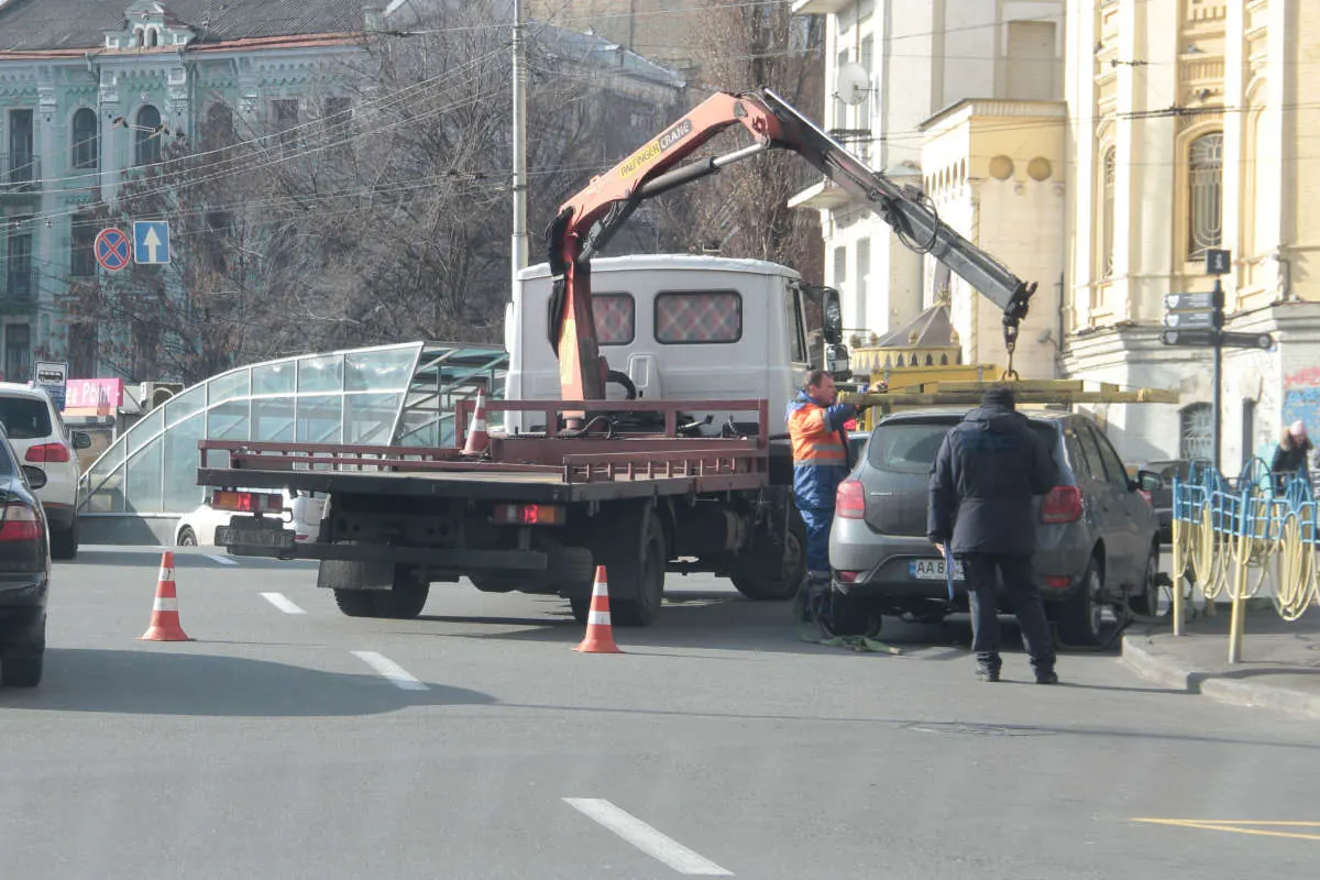 Эвакуировали автомобиль: что делать и где забрать?