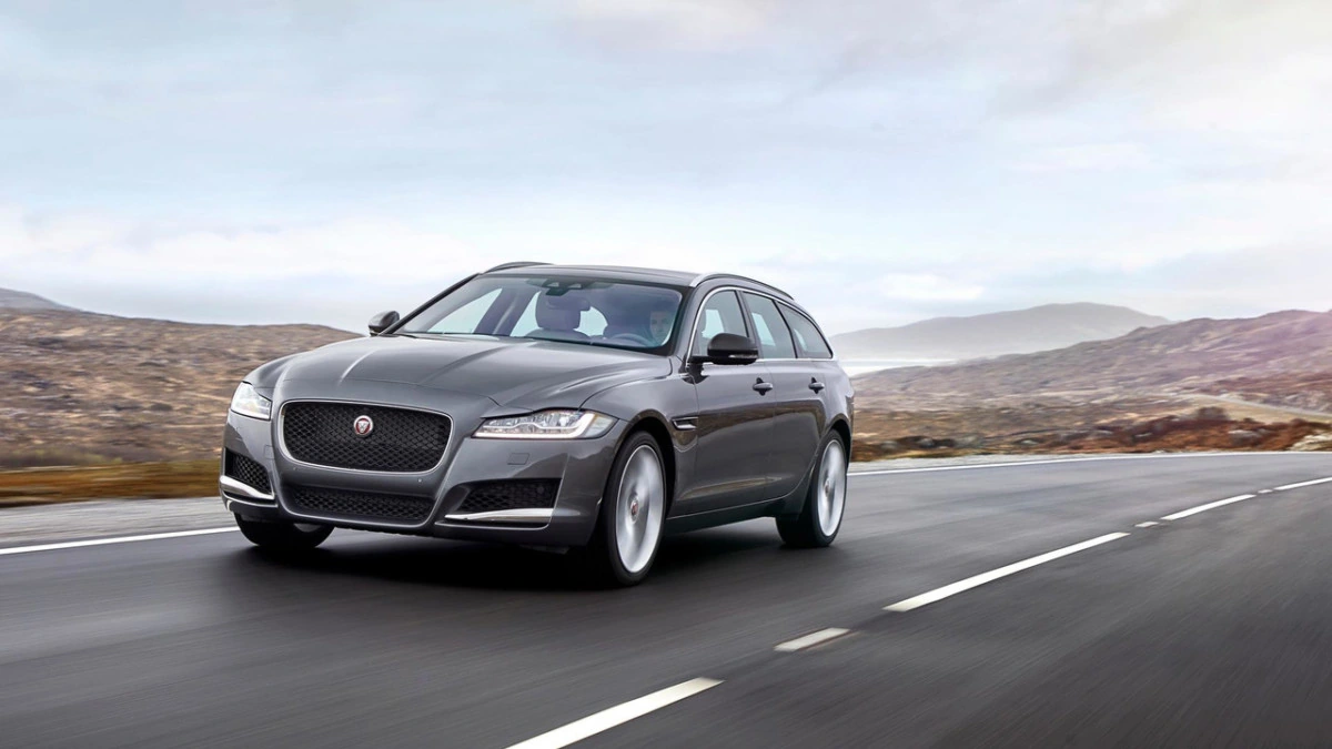 Универсал Jaguar XF Sportbrake стал изящнее и просторнее