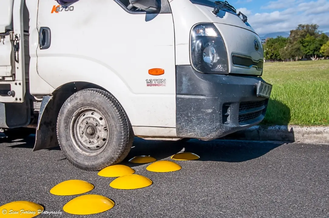 необычная разновидность лежачих полицейских