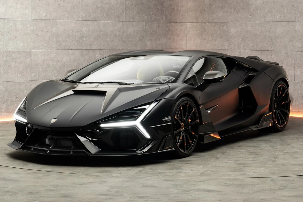 Mansory взялася тюнінгувати суперкар Lamborghini Revuelto