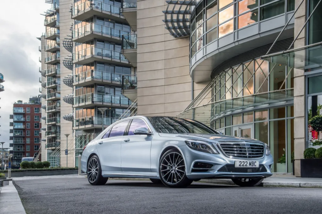 Гибрид Mercedes-Benz S500e получит беспроводное зарядное устройство Гибрид Mercedes-Benz S500e получит беспроводное зарядное устройство