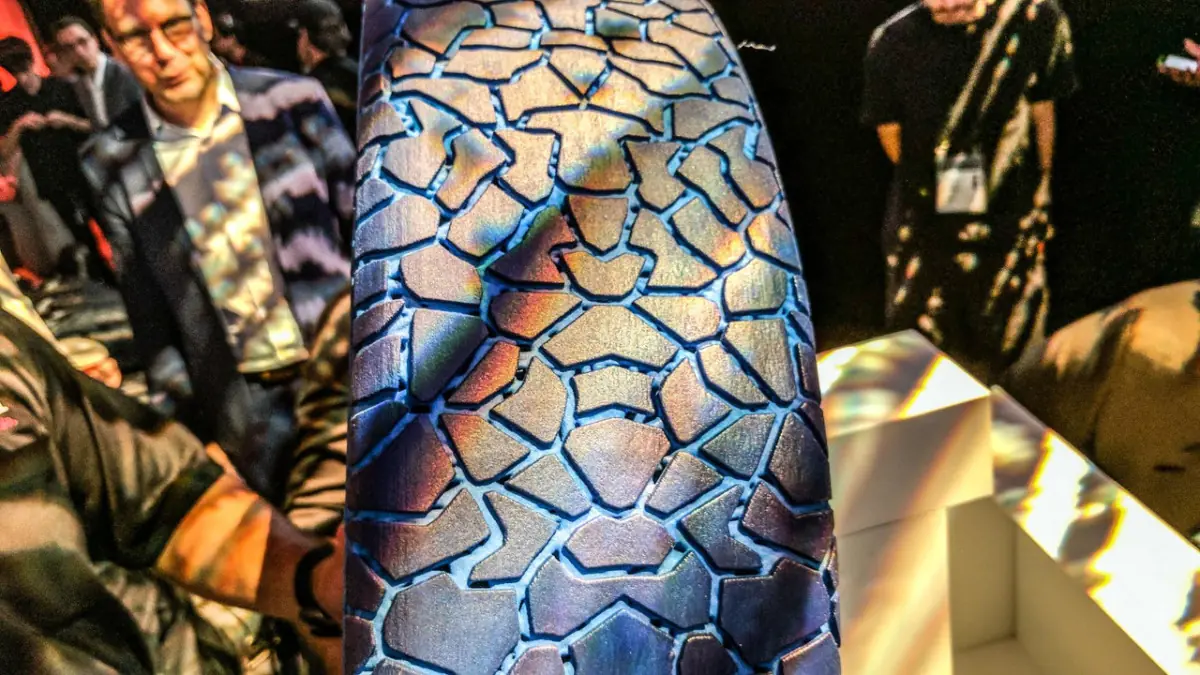 Безвоздушные шины не боятся проколов и могут изменять свойства