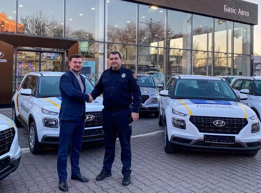 Нацполіція отримала 24 автомобілі Hyundai