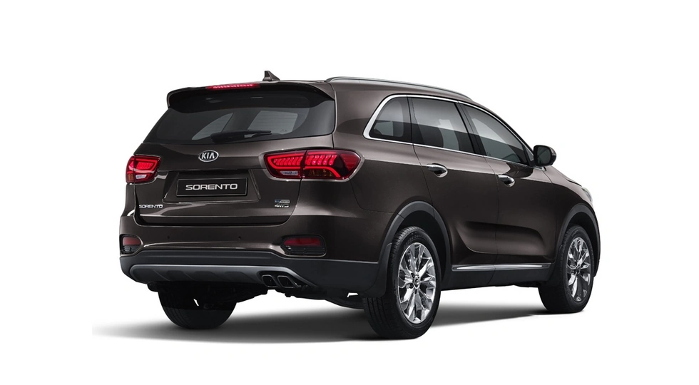 Kia Sorento 2018: первые фото обновленного кроссовера Киа