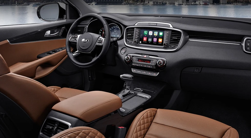 Kia Sorento 2018: первые фото обновленного кроссовера Киа