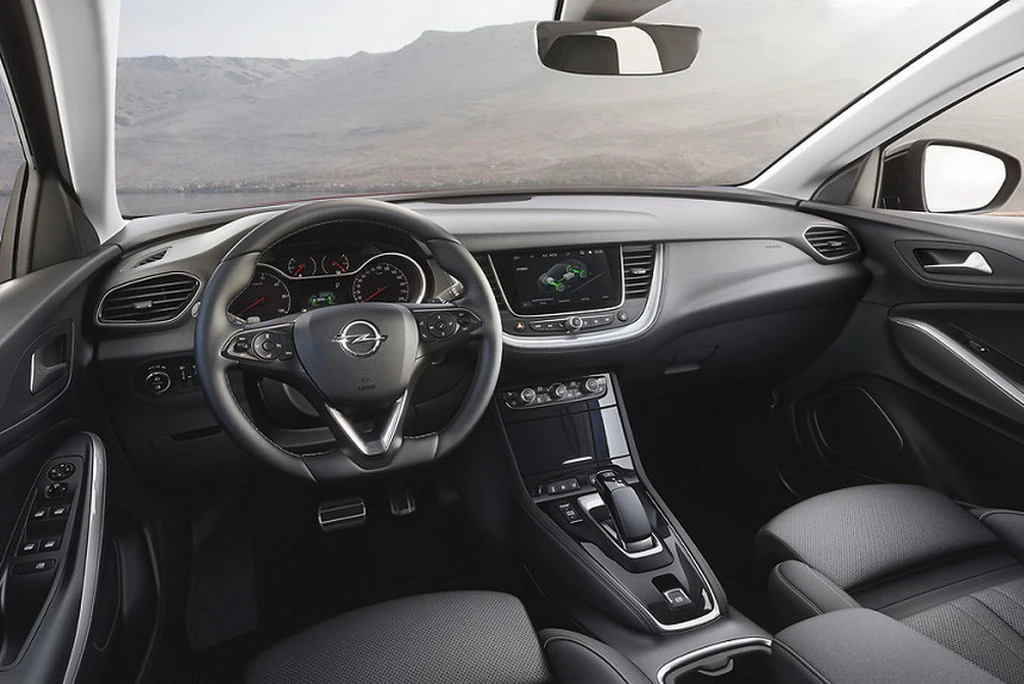 OPEL Grandland X Hybrid4 4