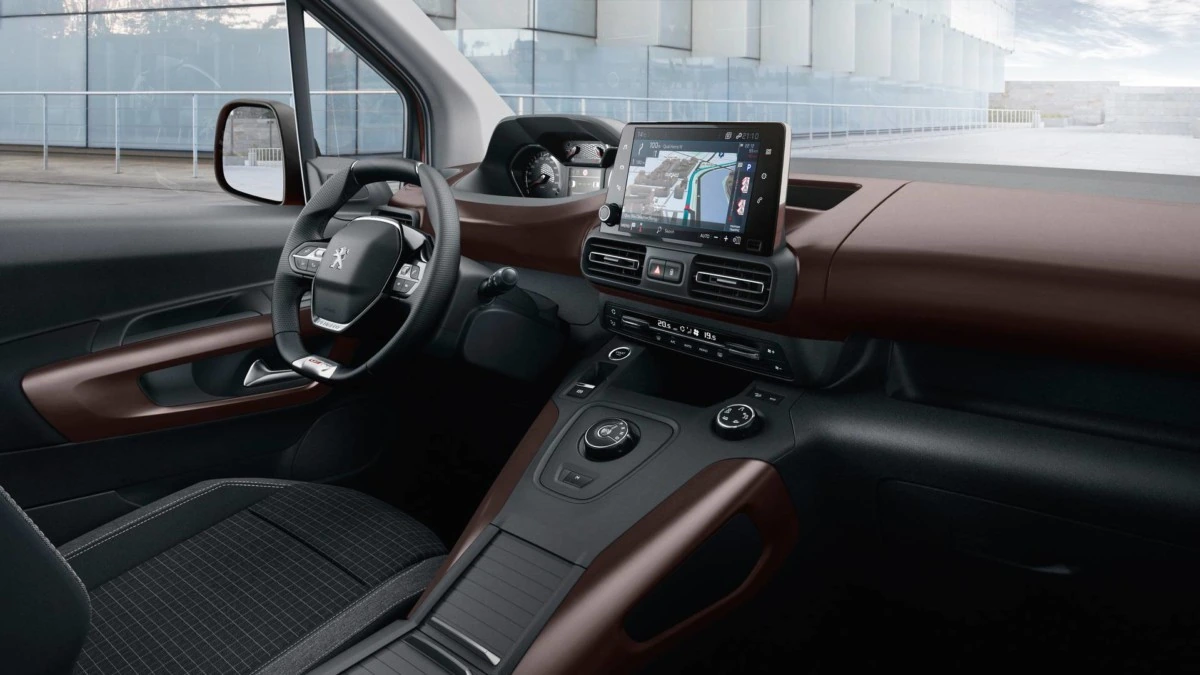 Peugeot Rifter 2018: все подробности преемника Peugeot Partner