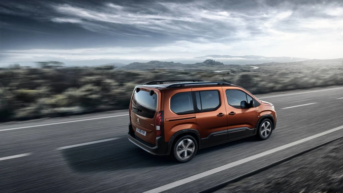 Peugeot Rifter 2018: все подробности преемника Peugeot Partner