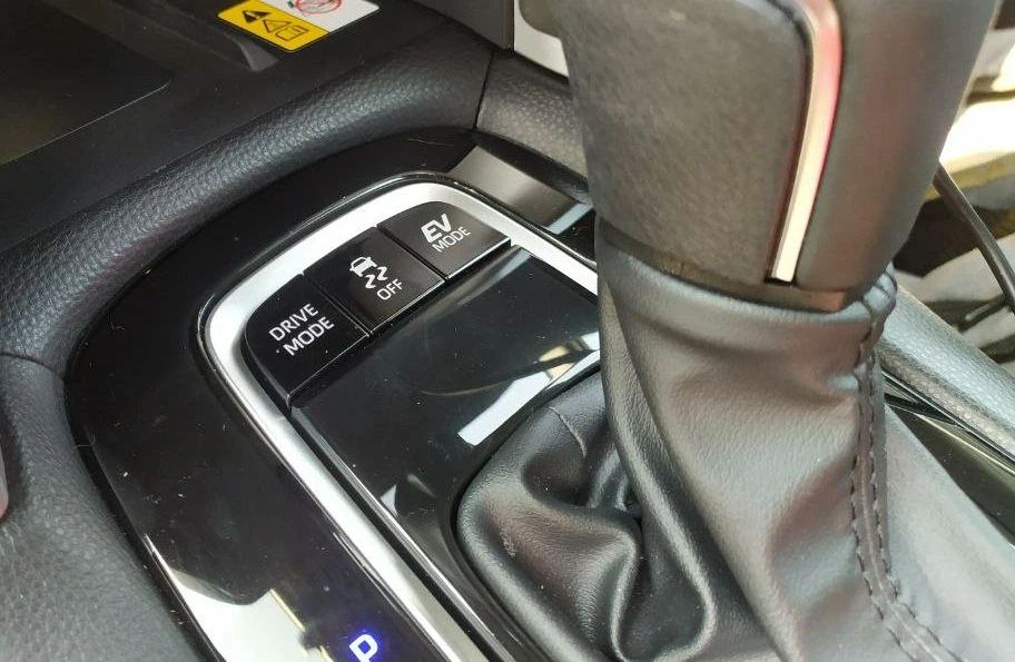 Тест-драйв Toyota Corolla Cross