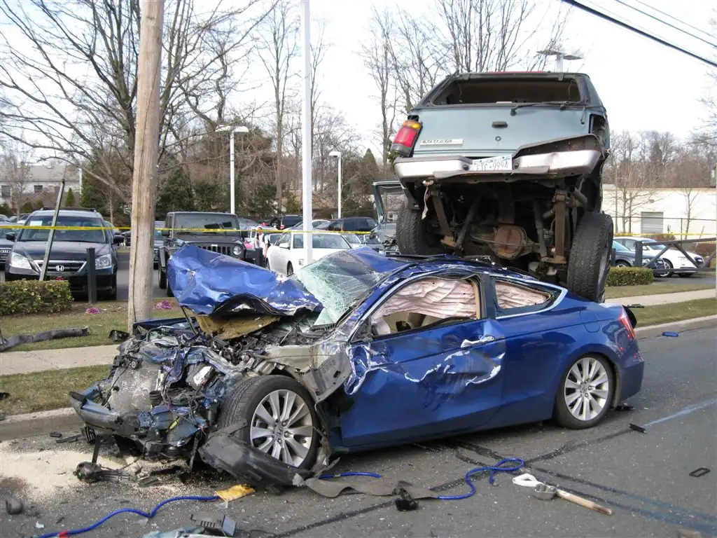 Самые опасные и самые безопасные автомобили последних лет
