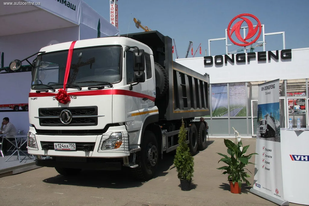 Самосвалы Dongfeng для тяжелых условий