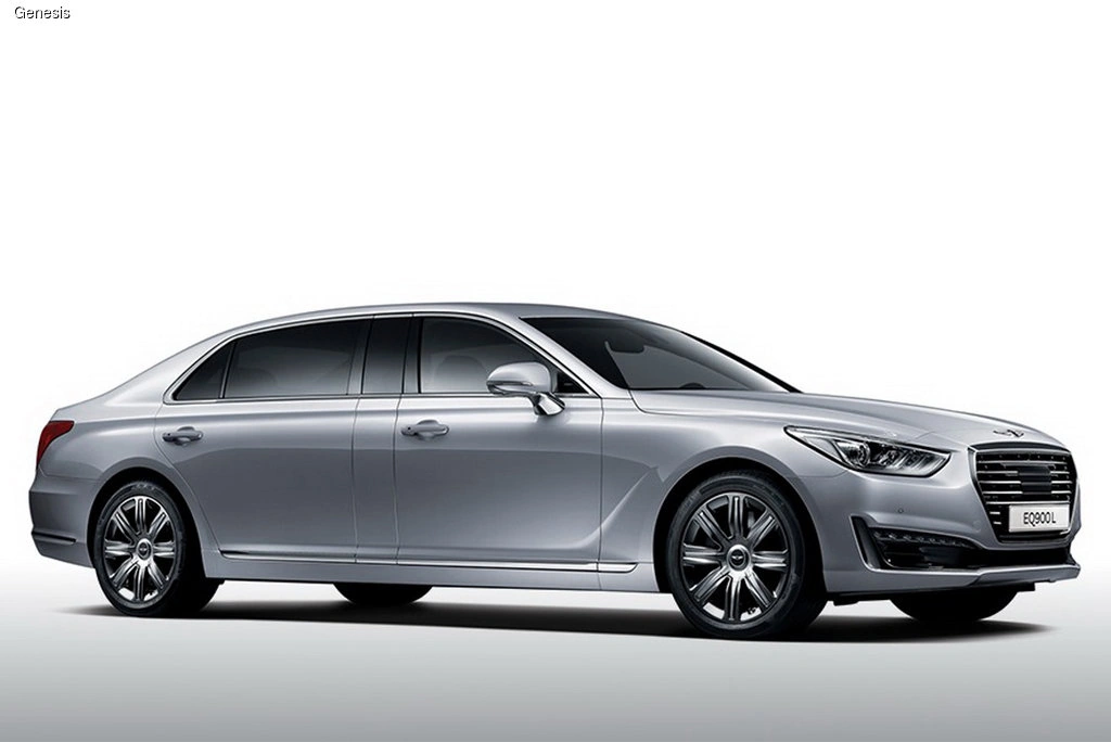 Семейство Genesis обзавелось лимузином EQ900L