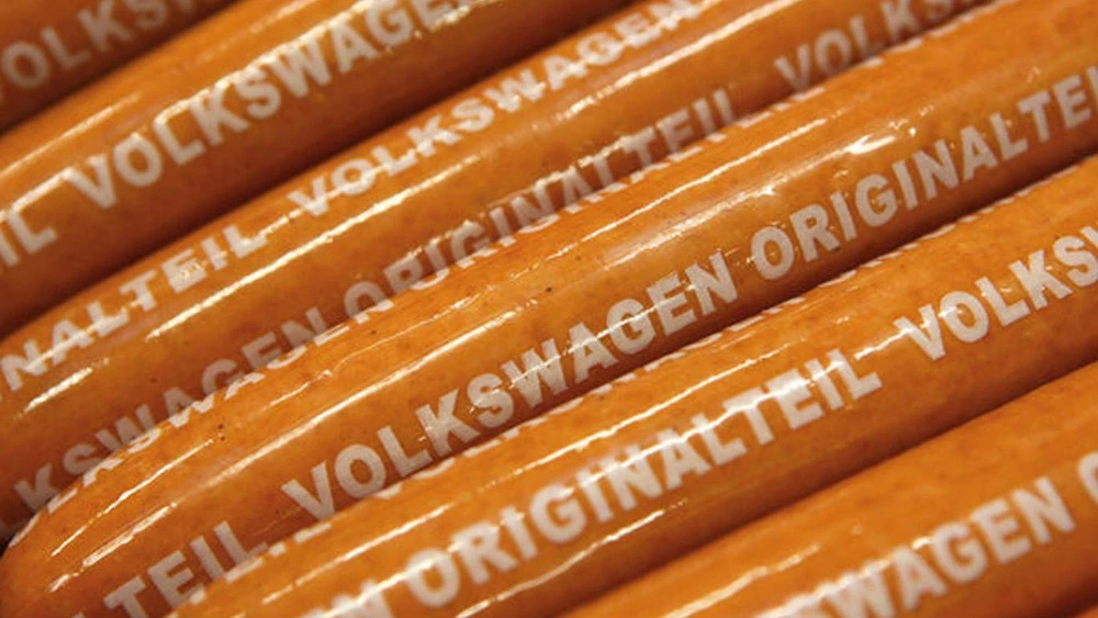 Volkswagen представил ретро-холодильник в стиле микроавтобуса T1