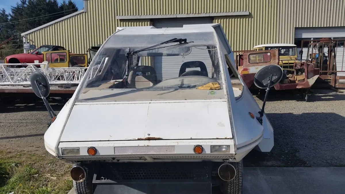 Обнаружен фантастический автомобиль из легендарного кинофильма