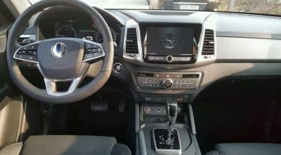 Новый пикап SsangYong впервые засветился на фото