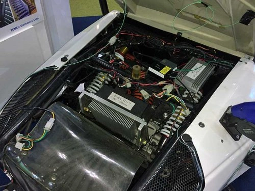 Toyota создала трехколесный электромобиль весом всего 300 кг