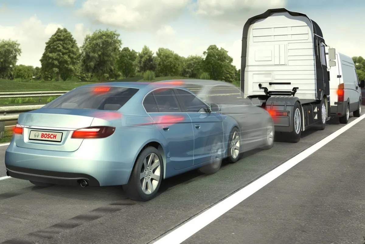 В ЕС планируют расширить список обязательных электронных систем в авто