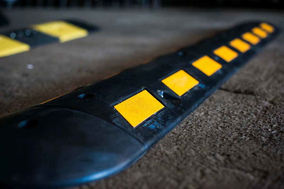 Лежачие полицейские - технические требования