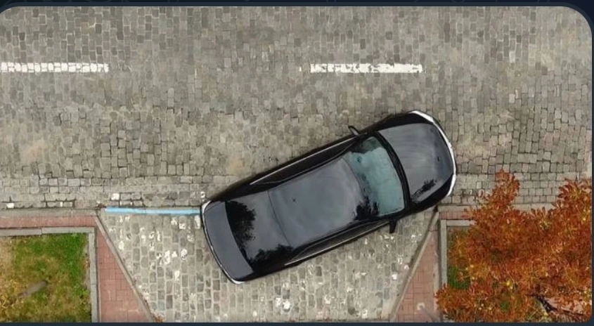 У Києві облаштують майже 2300 нових паркомісць за рахунок тротуарів та газонів