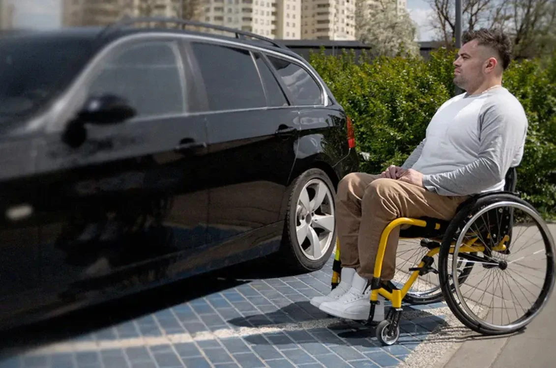 В Украине открыли пять автошкол для людей с инвалидностью