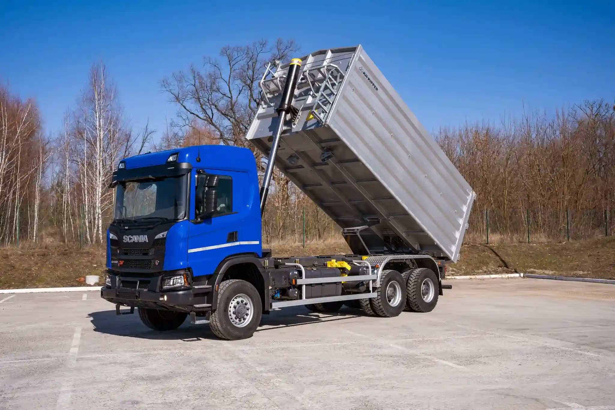 В Україну поставлено цікавий зерновоз Scania 6x6