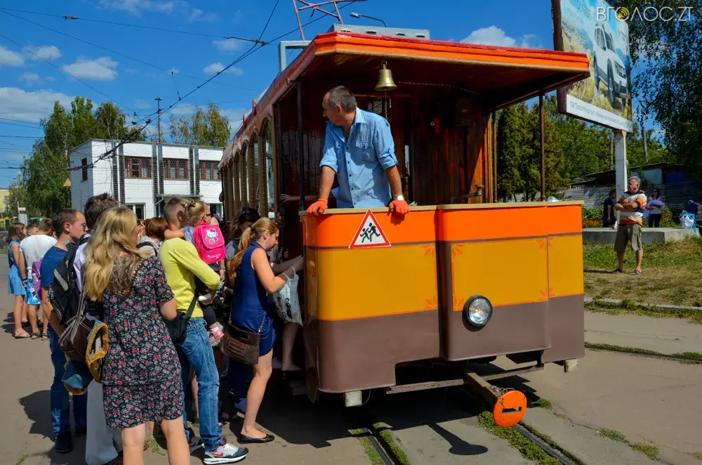 У Житомирі відновили екскурсії найстарішим трамваєм (відео)