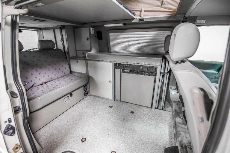 На продажу выставлен редкий автодом Volkswagen T4 На продажу выставлен редкий автодом Volkswagen T4