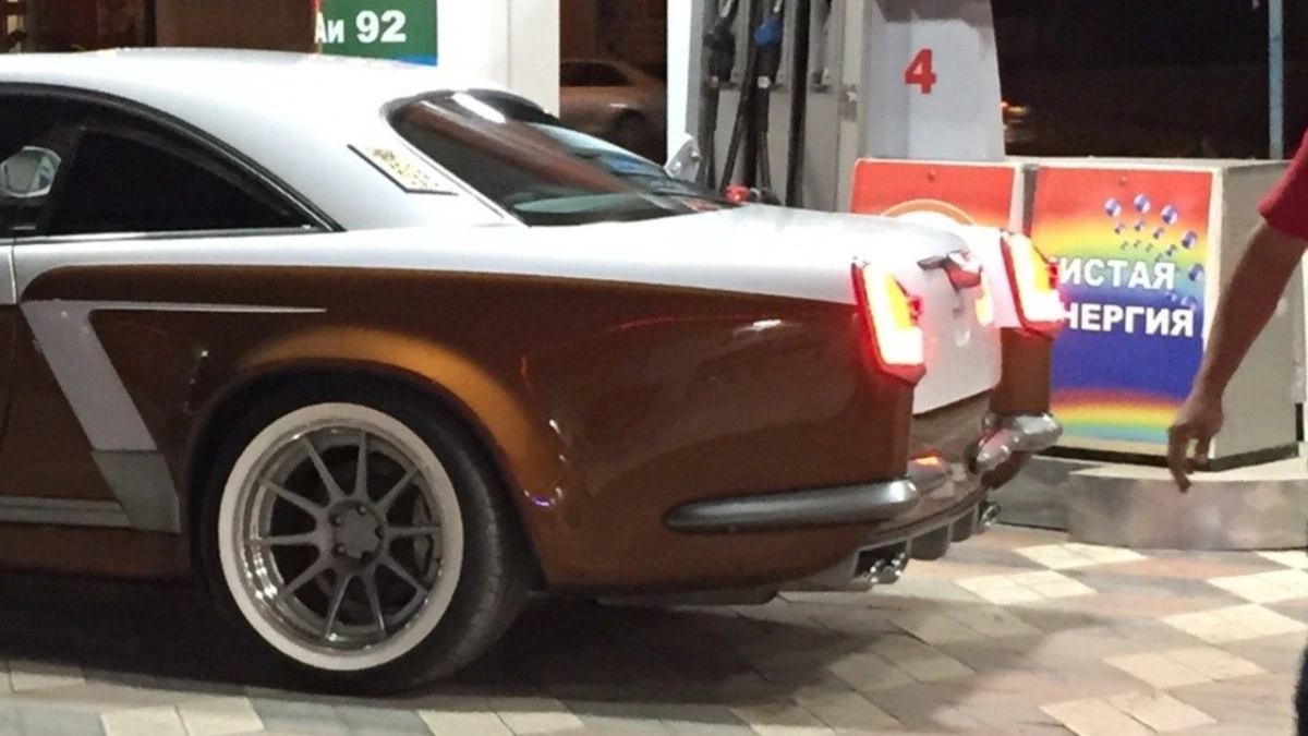 Купе Волга 21 из заряженного Mercedes CL55 AMG