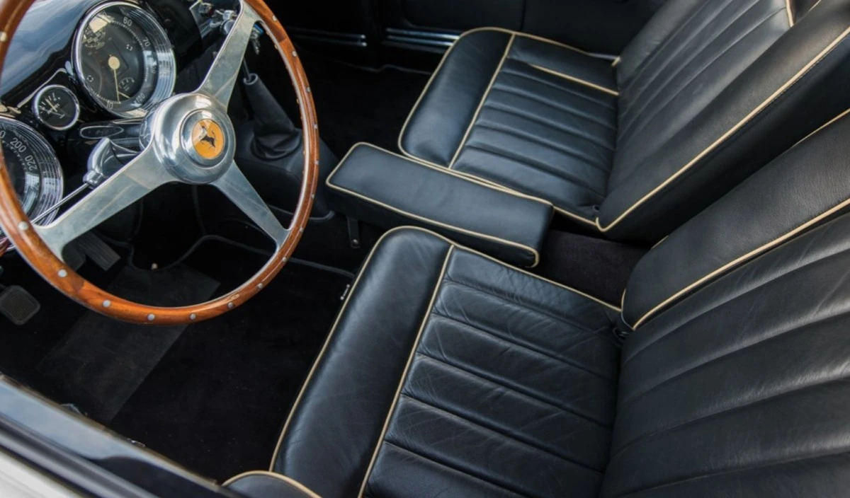 Раритетную Ferrari с интересной историей продадут с аукциона