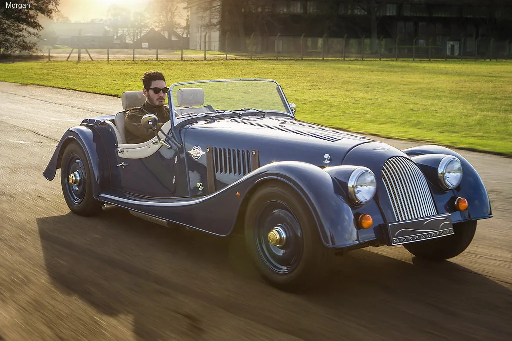 Женевский автосалон 2016: Morgan отмечает 80-летие производства модели 4/4