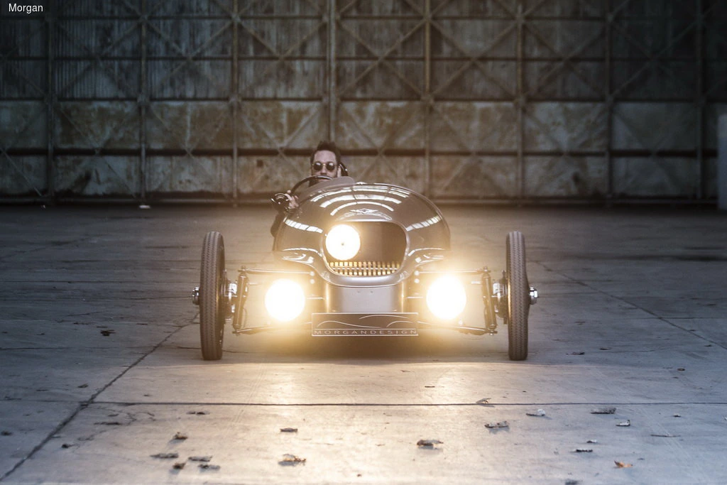 Женевский автосалон 2016: Morgan занялся электромобилями