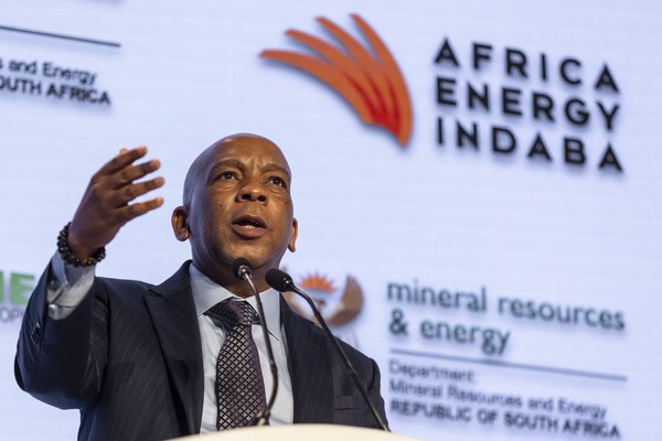 Minister-of-Electricity-and-Energy-of-South-Africa-scaled