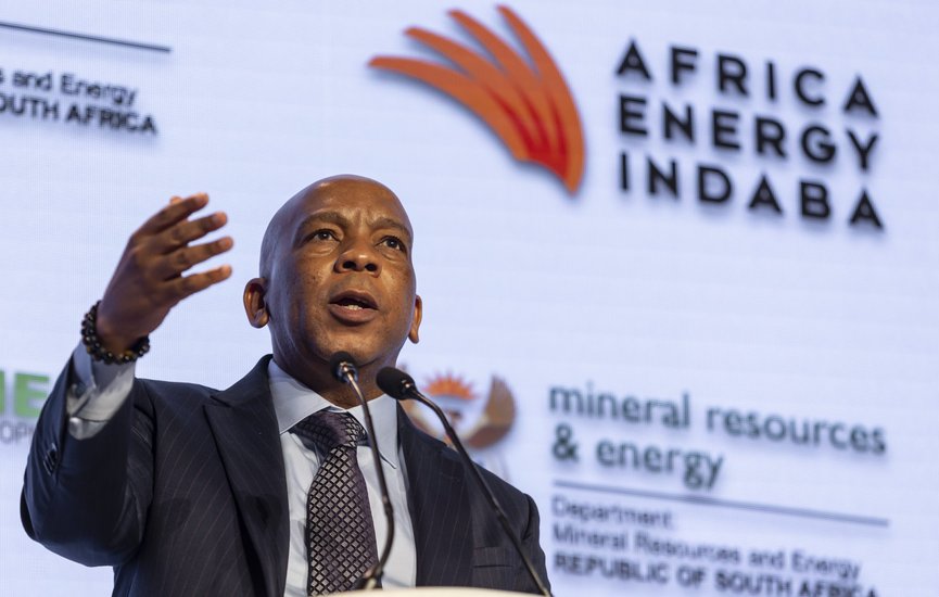Minister-of-Electricity-and-Energy-of-South-Africa-scaled