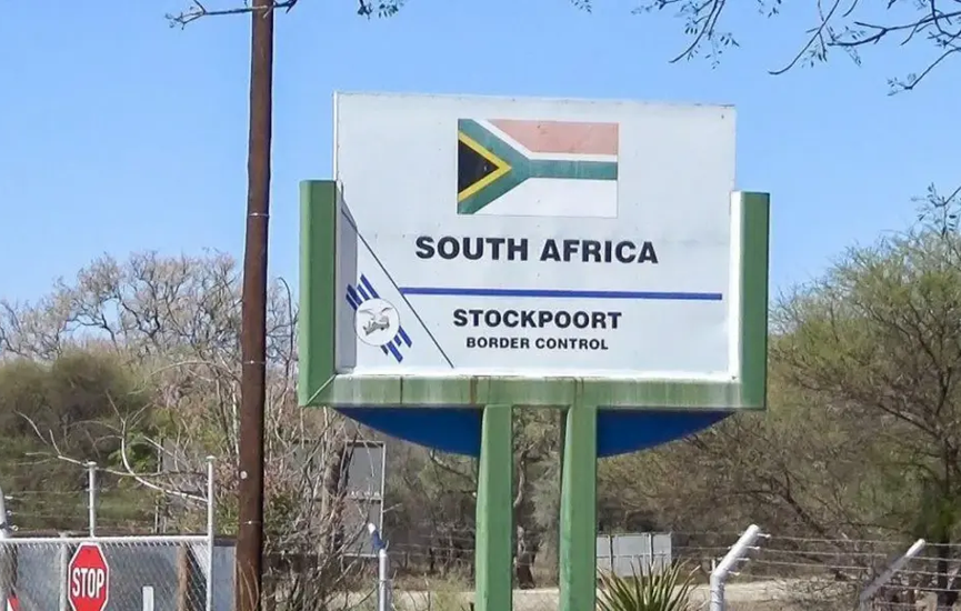 Stockpoort-Border-Control