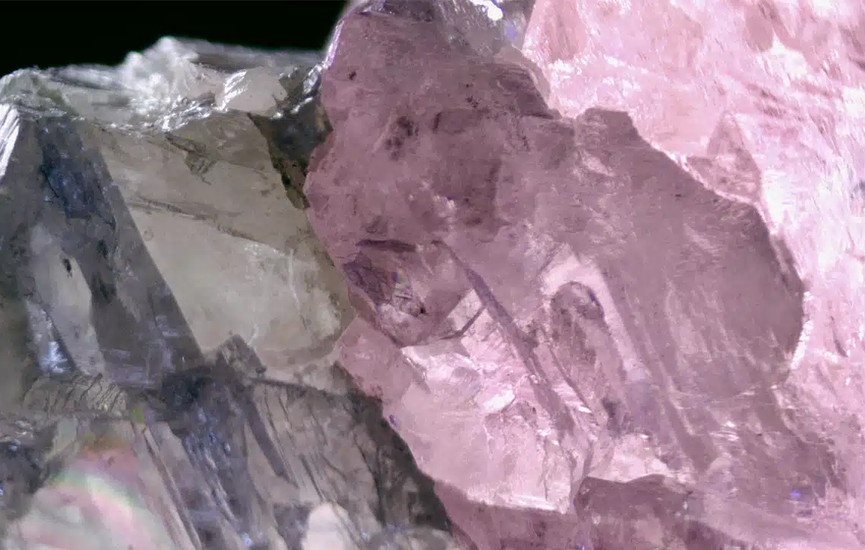 a-374-carat-natural-diamond-from-botswanas-karowe-mine-credit-wanling-tan-gemological-institute-of-america.jpg