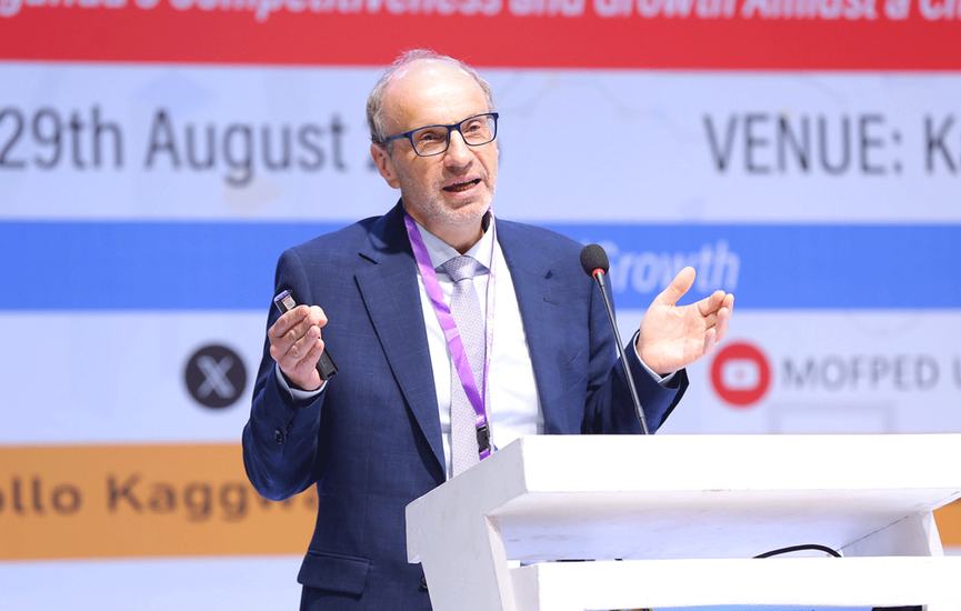 jonathan-leape-97d2f20a-53cc-4f7c-acf4-2862af90a53-resize-750