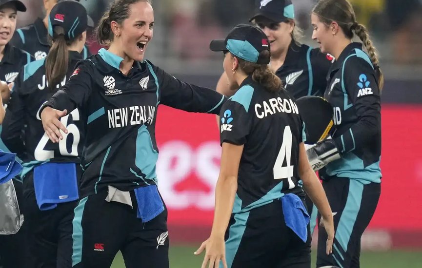 new-zealand-wins-crickets-womens-t20-world-cup-for-1st-time-with-32-run-victory-over-south-africa