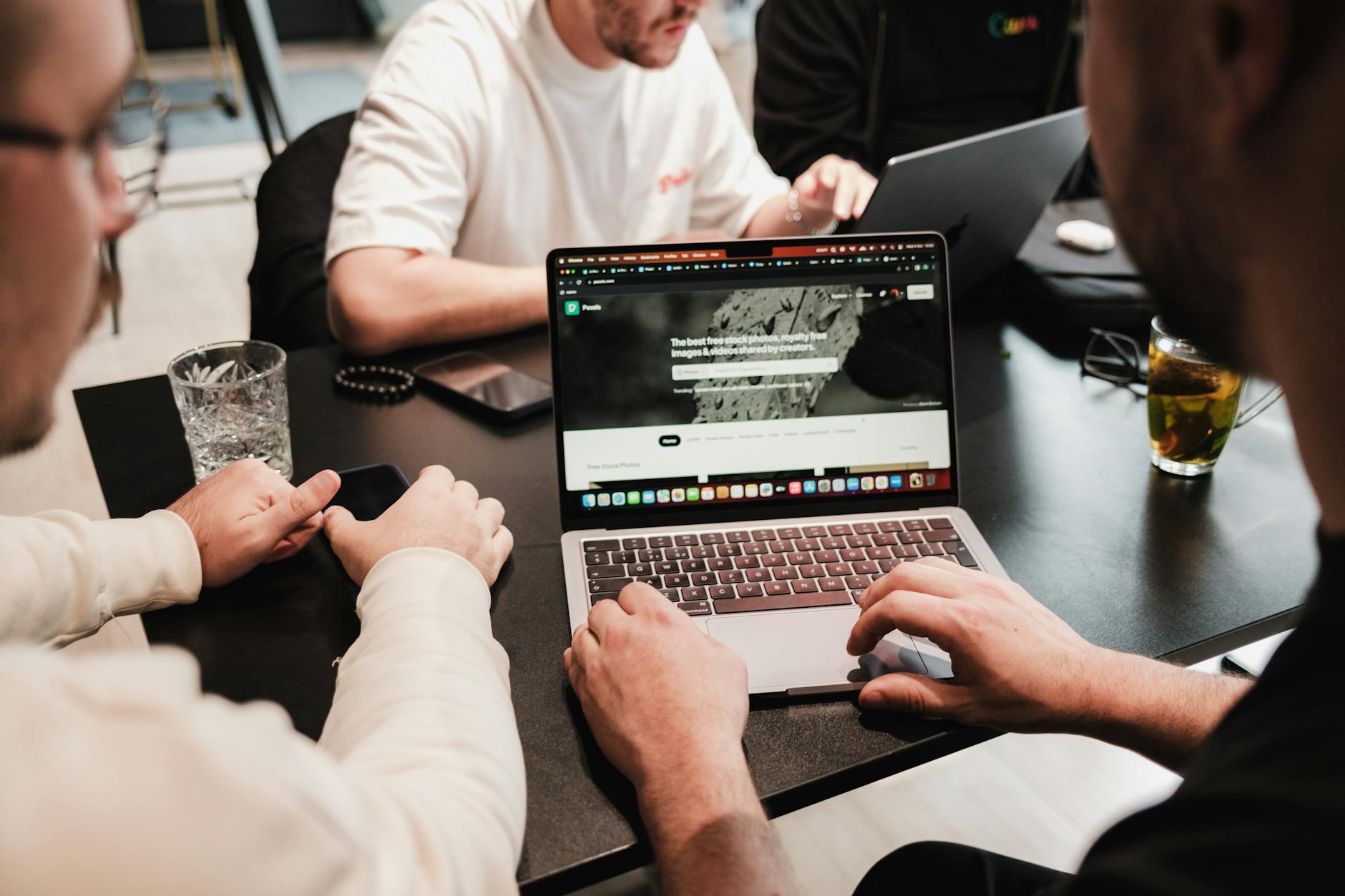 A practical checklist for comparing AI meeting assistants gallery image 3