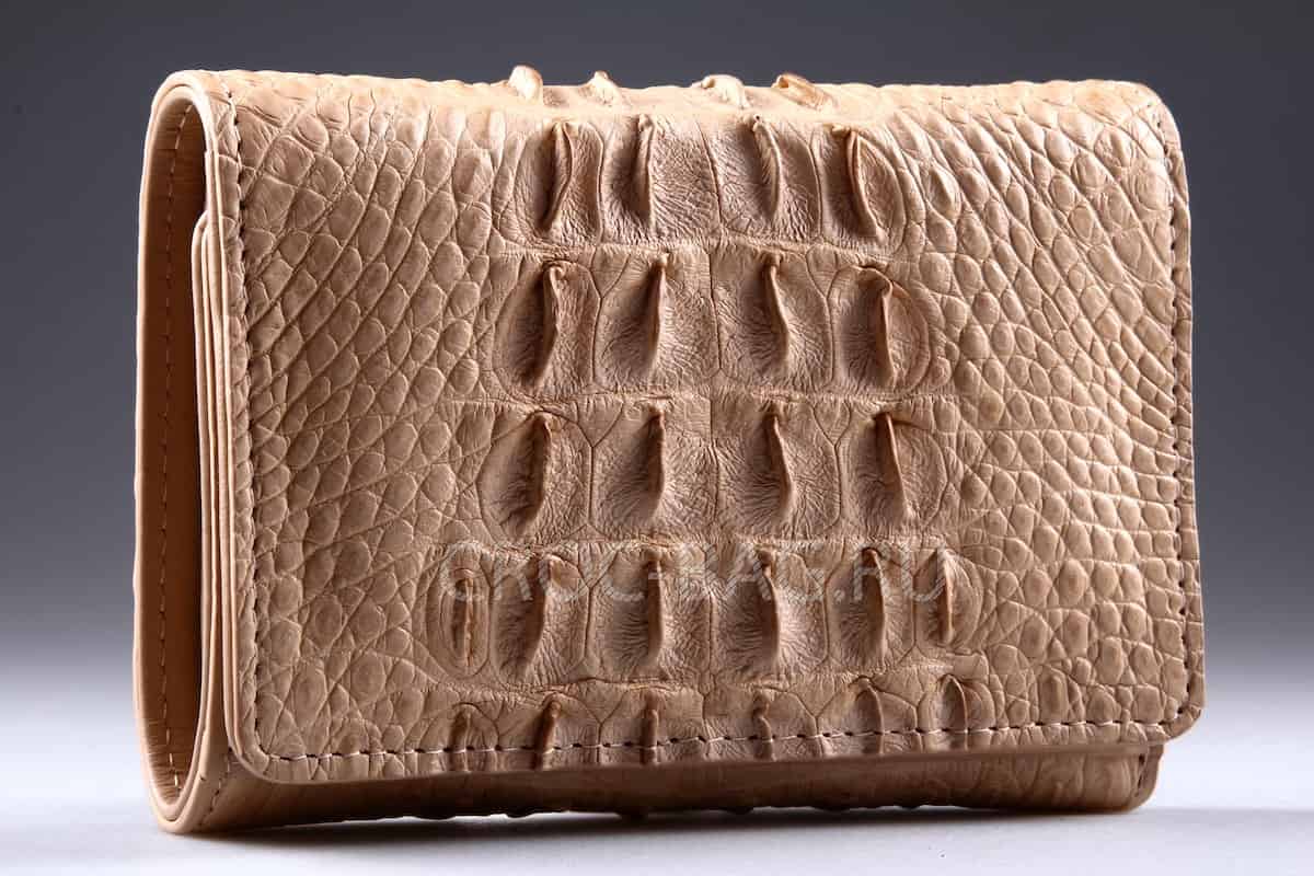 سعر شراء جلد النعام + البيع في التجارة والتصدير