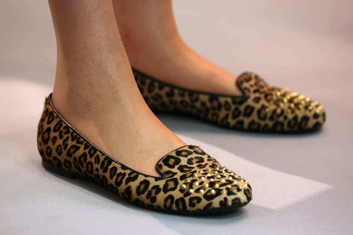 سعر حذاء جلد النمر