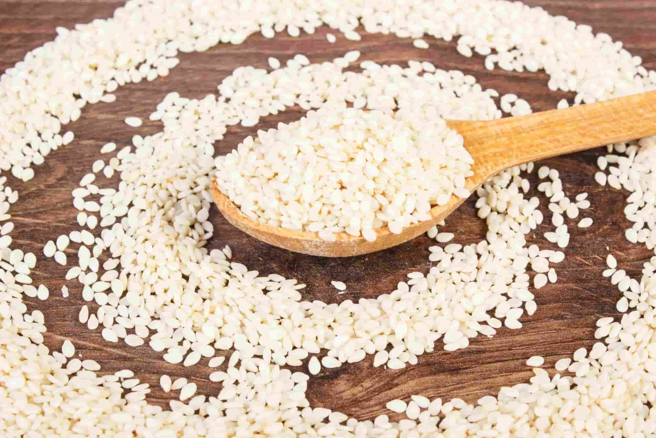 السمسم اليوم في مصر 2023؛ بذرة زيتية حلوة لذيذة مفيدة للجلد الشعر