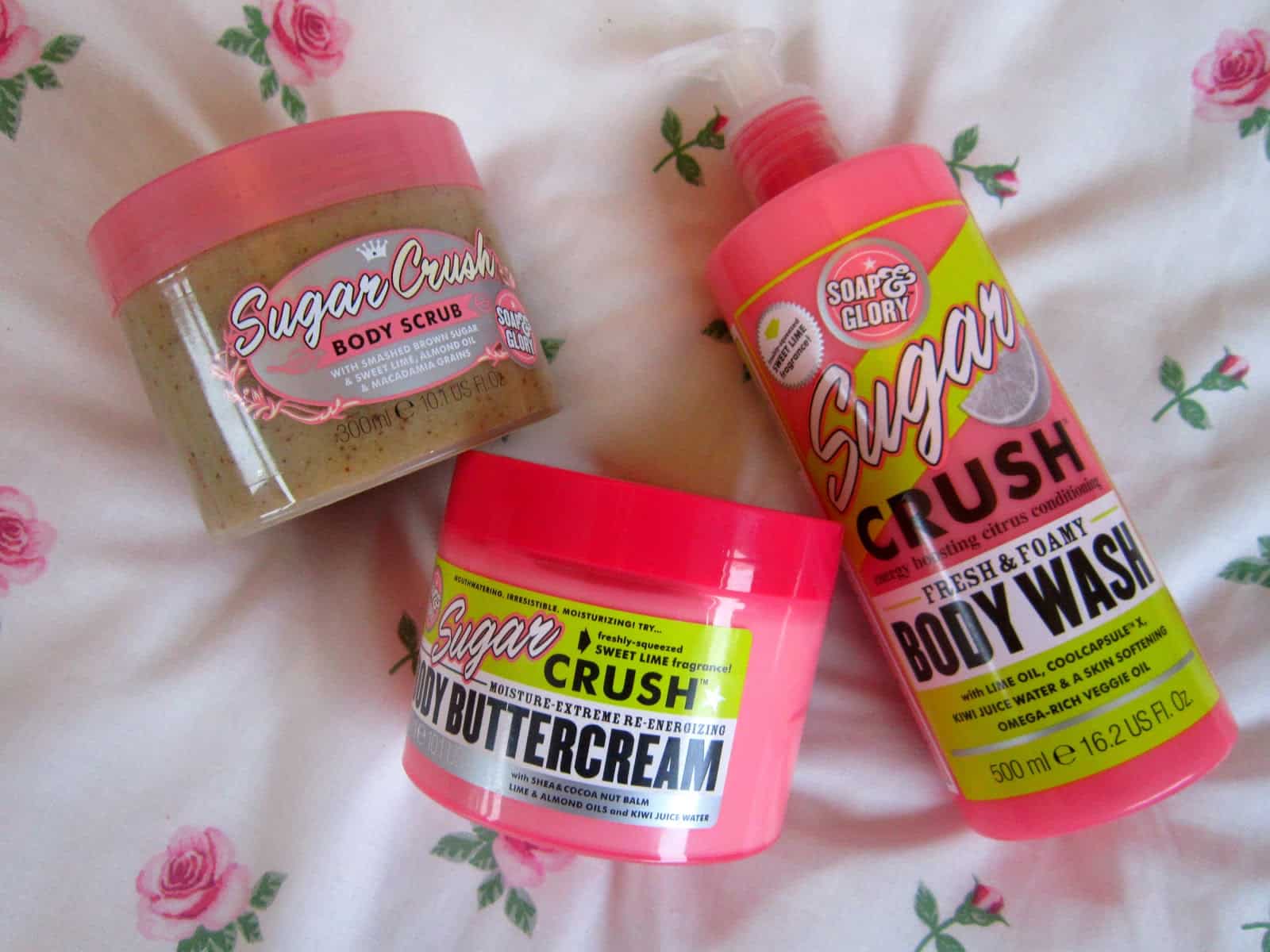 سكراب سوب اند جلوري؛ مظهر وردي يزيل الاوساخ تقشير عميق