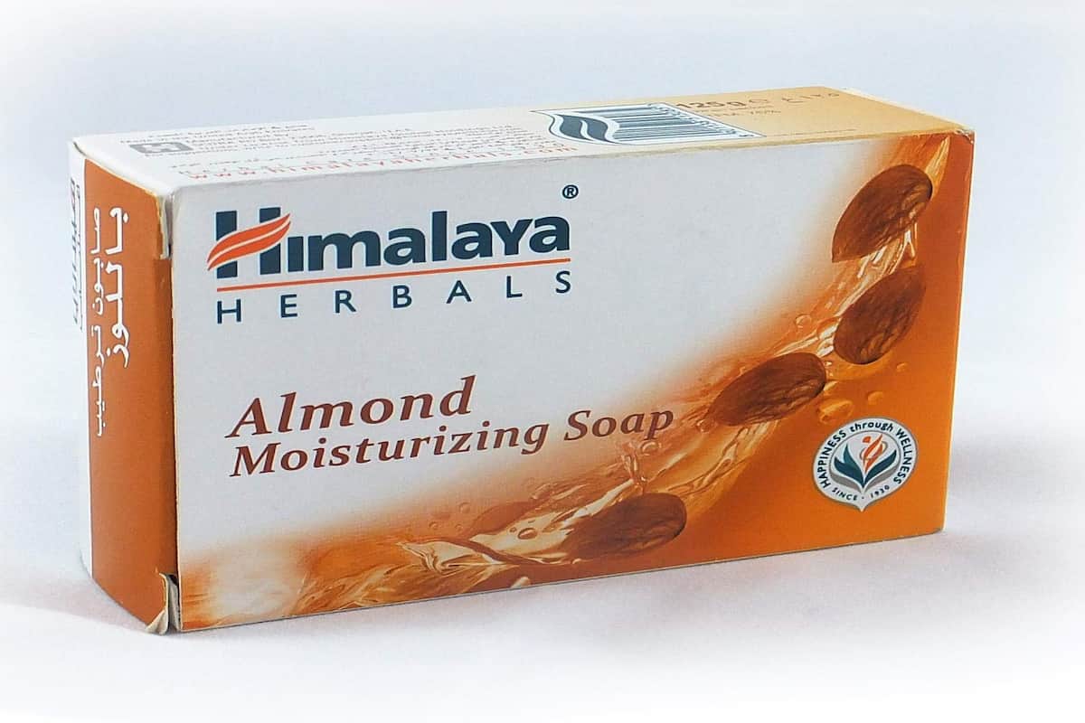 صابونة هيمالايا هيربلز؛ عشبية ترطب البشرة مضادة للالتهابات 120 جرامًا 