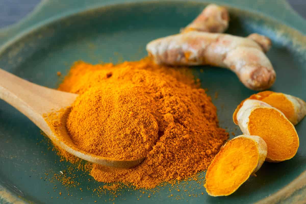 الكركم في السعودية؛ أصفر تحسين مذاق الطعام مناطق الحارة يعالج الالتهاب