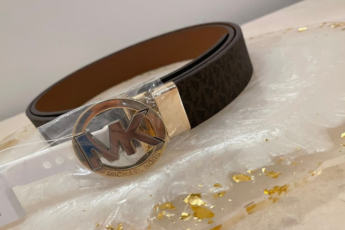 حزام مايكل كورس؛ جلد ناعمة مرنة كلاسيكيًا النساء الرجال