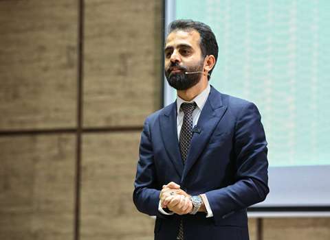 تحقق من لعبة الأرقام والكلمات في الأعمال التجارية