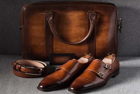 مواصفات الحقائب والأحذية الجلدية الاصطناعية وكيفية الشراء بكميات كبيرة