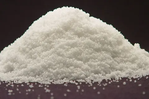 شراء اليوريا البتروكيماوية في عبوات 50 كجم