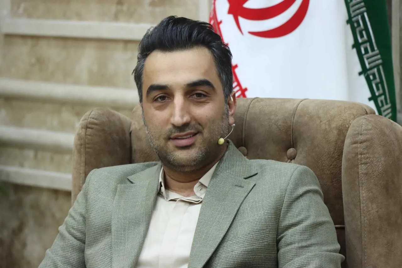 نظام التواصل عبر الرسائل القصيرة مع الرئيس التنفيذي + اختبار البودكاست التعليمي للاستاذ تاليا + زيادة النقاط + إزالة النقاط السلبية