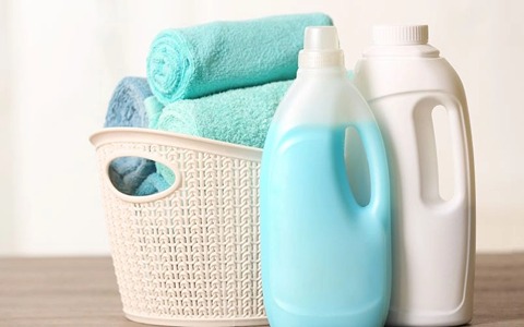 أنواع سائل الغسیل الملابس في تركيا وأفضل أنواع المارکات